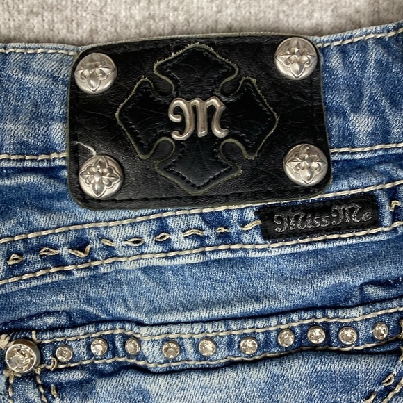 Miss Me boyfriend capri size 27 bling western 28x24 flap pockets rhinestones - Picture 2 of 11